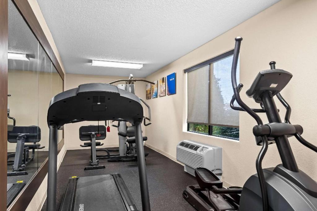 Comfort Inn Clinton Екстериор снимка